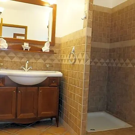 Les De L'hote Antique 4*