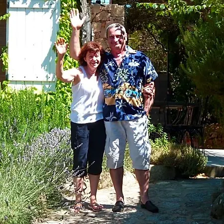 Bed & Breakfast Les De L'hote Antique